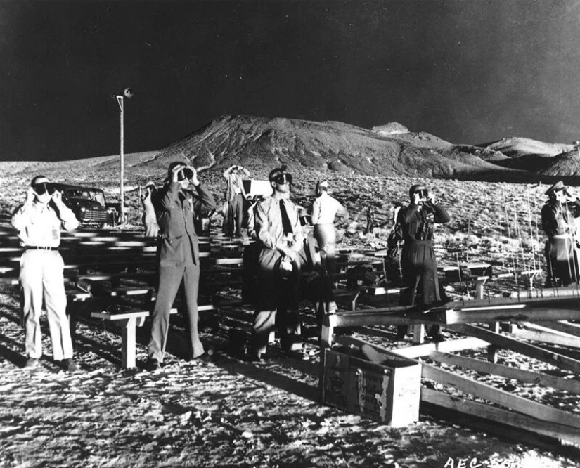 Turismo nuclear en los Estados Unidos, o cómo el sitio de pruebas nucleares se convirtió en una atracción turística Turismo nuclear en los Estados Unidos, o cómo el sitio de pruebas nucleares se convirtió en una atracción turística