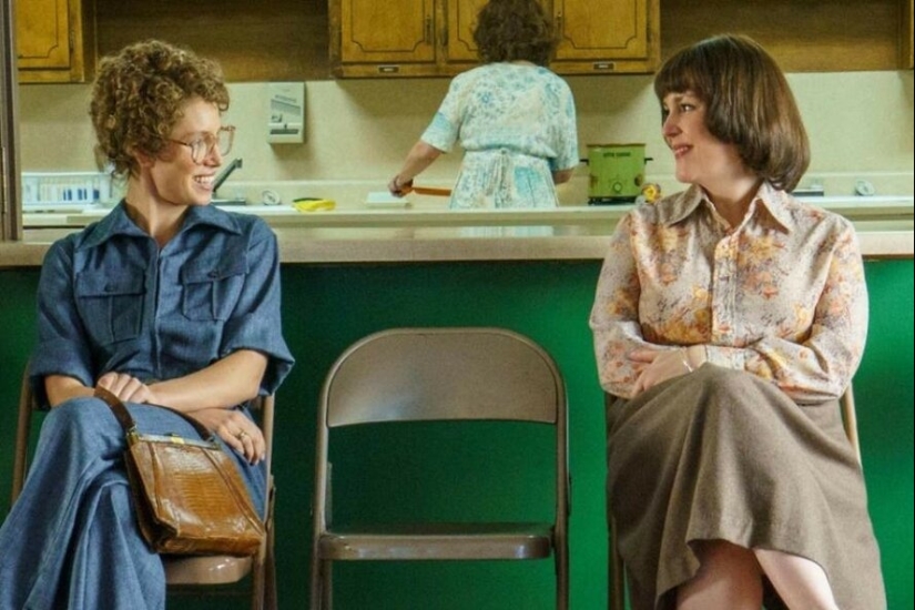 Two Housewives and an Axe, or Murder on Silicon Prairie