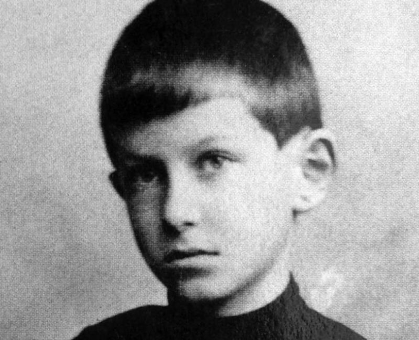 Un genio que huyó de la fama: la triste historia del niño prodigio William Sidis Un genio que huyó de la fama: la triste historia del niño prodigio William Sidis