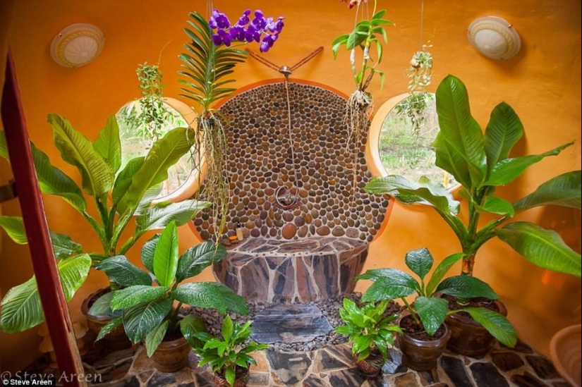 Un hombre construyó la casa de sus sueños en un mes y medio, gastando solo 9 9,000