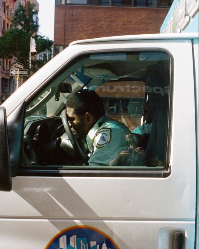 Unusual photos of New Yorkers from "paparazzi for strangers" Daniel Arnold Unusual photos of New Yorkers from "paparazzi for strangers" Daniel Arnold