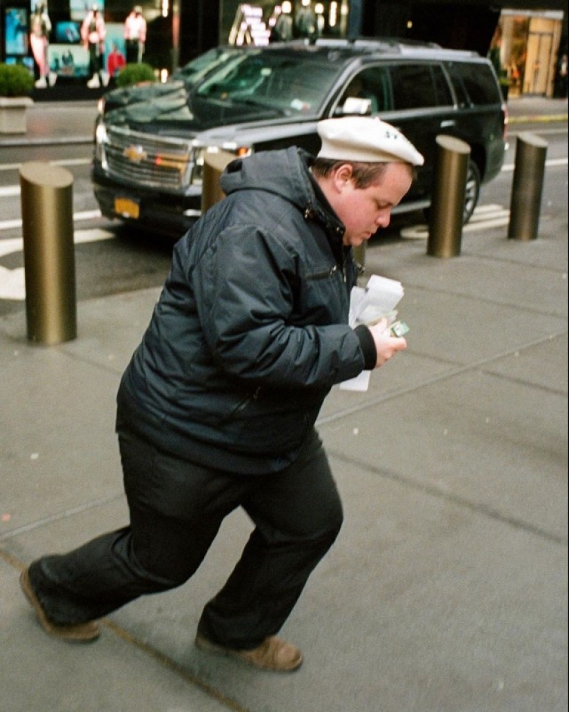 Unusual photos of New Yorkers from "paparazzi for strangers" Daniel Arnold Unusual photos of New Yorkers from "paparazzi for strangers" Daniel Arnold