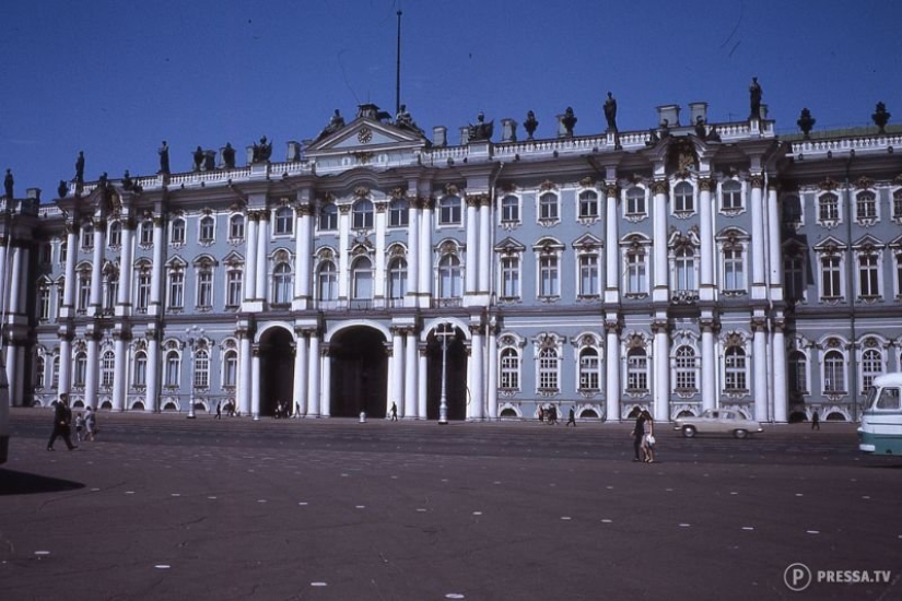 URSS en color: fotografías de las calles de Leningrado en la década de 1960 del año URSS en color: fotografías de las calles de Leningrado en la década de 1960 del año