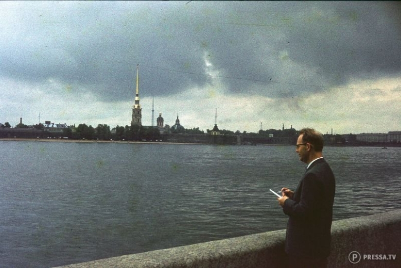 USSR in color: photographs of streets of Leningrad in the 1960s of the year USSR in color: photographs of streets of Leningrad in the 1960s of the year