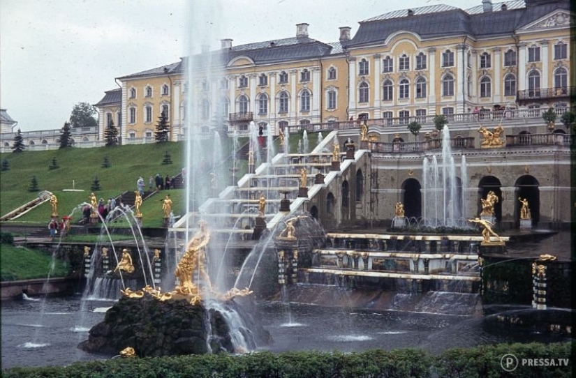 USSR in color: photographs of streets of Leningrad in the 1960s of the year USSR in color: photographs of streets of Leningrad in the 1960s of the year