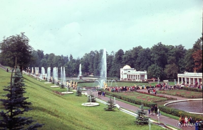 USSR in color: photographs of streets of Leningrad in the 1960s of the year USSR in color: photographs of streets of Leningrad in the 1960s of the year