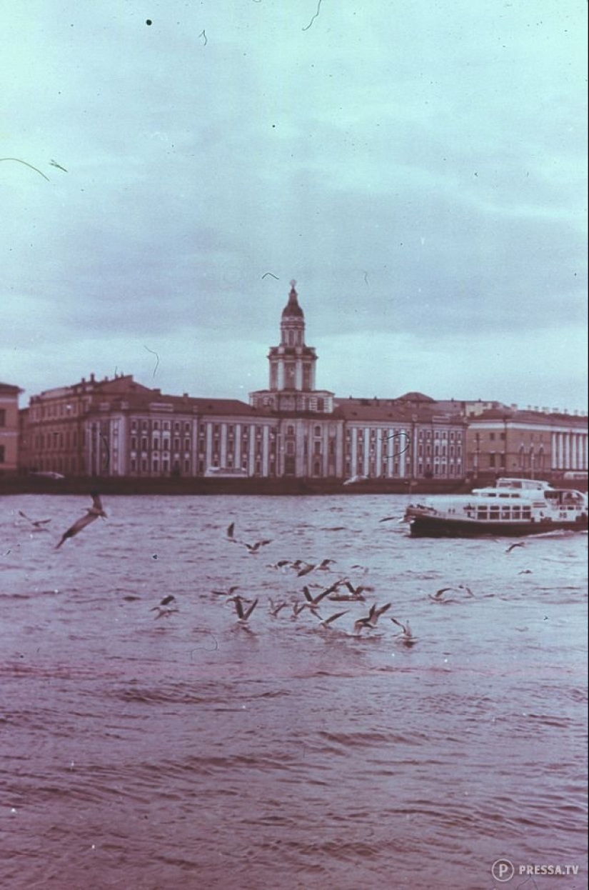 USSR in color: photographs of streets of Leningrad in the 1960s of the year USSR in color: photographs of streets of Leningrad in the 1960s of the year