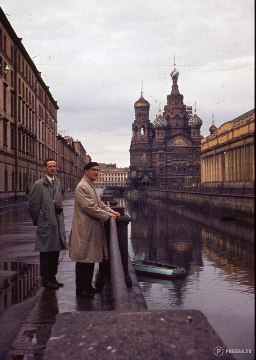 USSR in color: photographs of streets of Leningrad in the 1960s of the year USSR in color: photographs of streets of Leningrad in the 1960s of the year