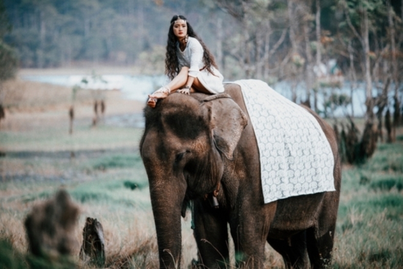 Vietnamese photographer Pham Anh Tu, whose photos take you into a dream world