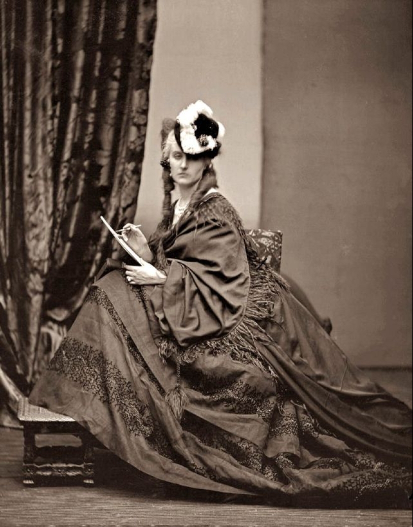 Virginia Oldoini - Countess, mistress of the Emperor and the first model of the XIX century Virginia Oldoini - Countess, mistress of the Emperor and the first model of the XIX century