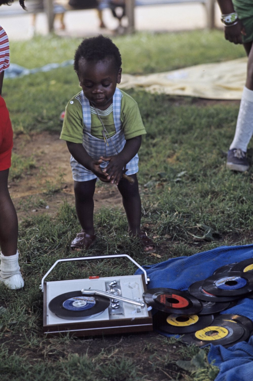 Vivid photos of Harlem in the 70s