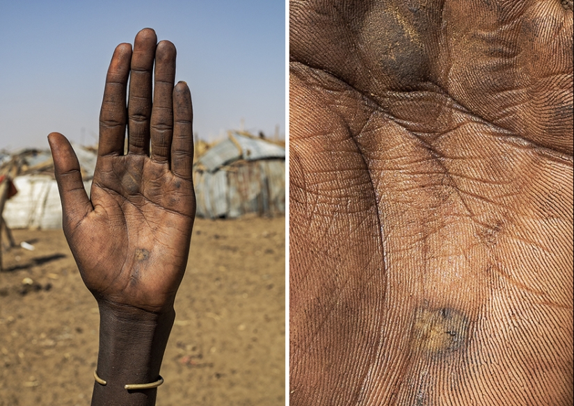 What a person's hands can tell you about. Omar Reda's photo project