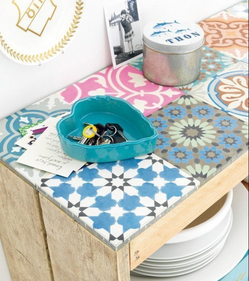 What can be made from the remains of ceramic tiles and mosaics