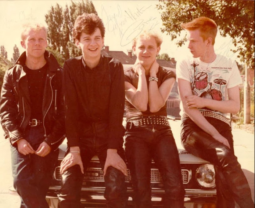 What did cult rock bands look like at the very beginning of their career What did cult rock bands look like at the very beginning of their career