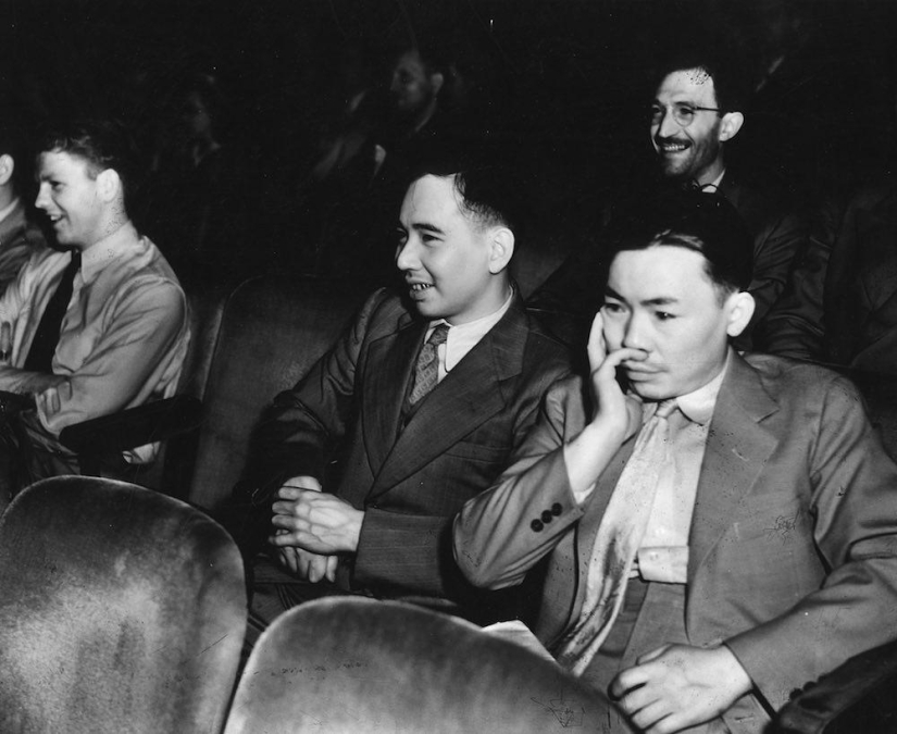What did the audience do in New York cinemas in the 1940s What did the audience do in New York cinemas in the 1940s