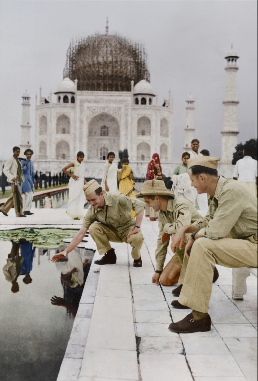 What did the world's most famous landmarks look like at the very beginning