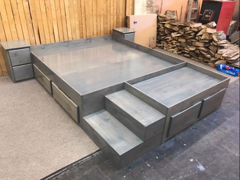 What does a special bed with a sleeping place for pets look like? What does a special bed with a sleeping place for pets look like?