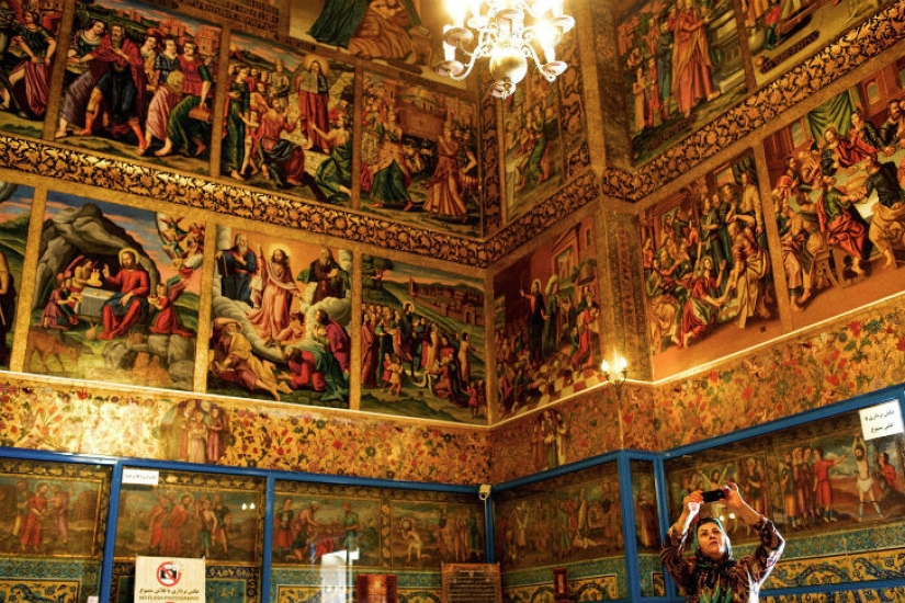 What does Iran look like without politics, persecution, and sanctions