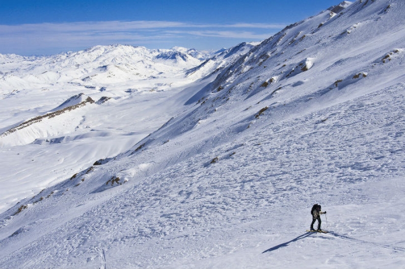 What does Iran look like without politics, persecution, and sanctions