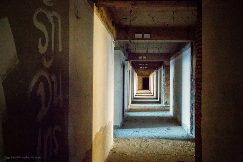 What does the Satorn Tower, the largest abandoned skyscraper in the world, look like What does the Satorn Tower, the largest abandoned skyscraper in the world, look like