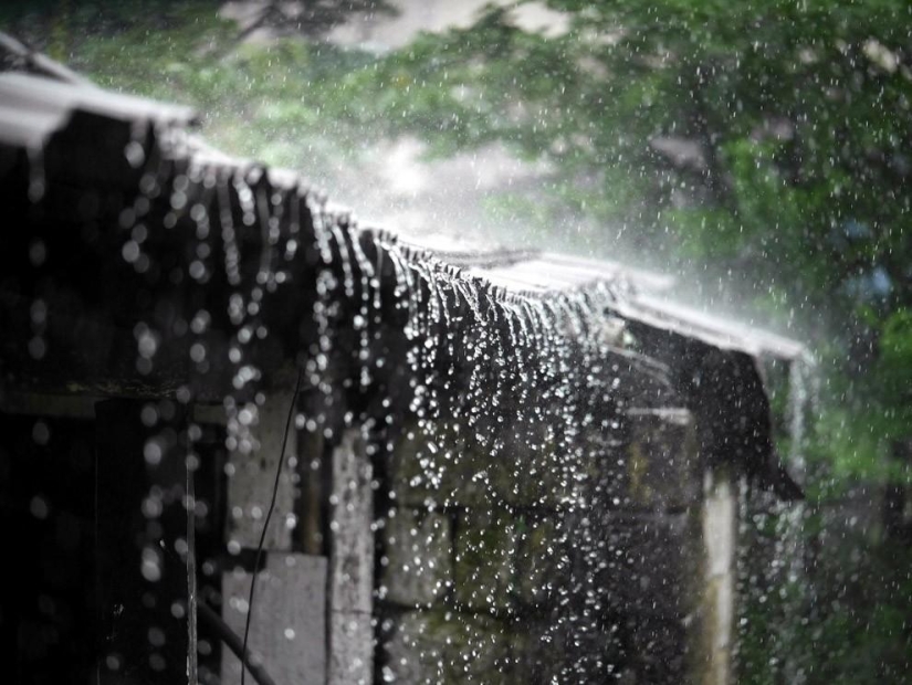 What does the wettest place on Earth look like, a town in the Indian state of Meghalaya