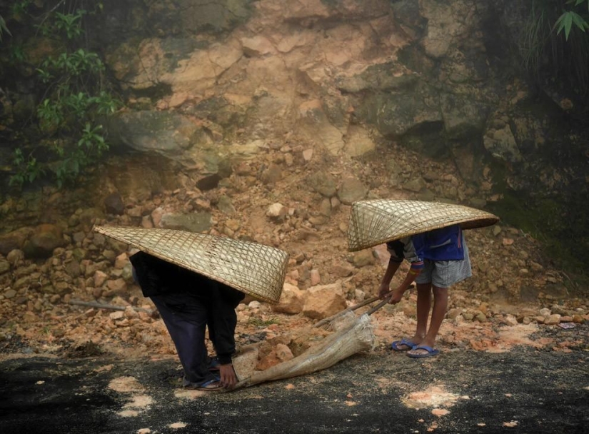 What does the wettest place on Earth look like, a town in the Indian state of Meghalaya