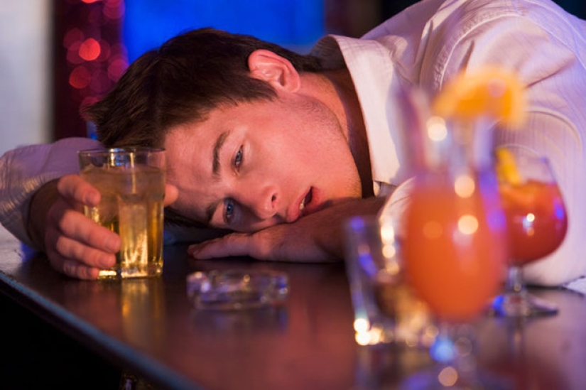What happened last night? Why do people drink the same, but some don't remember anything the next morning