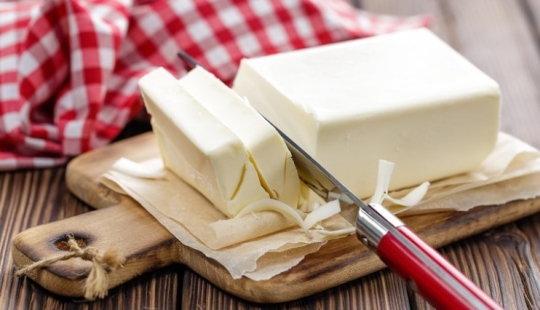 What is a spread and how does it differ from butter and margarine What is a spread and how does it differ from butter and margarine