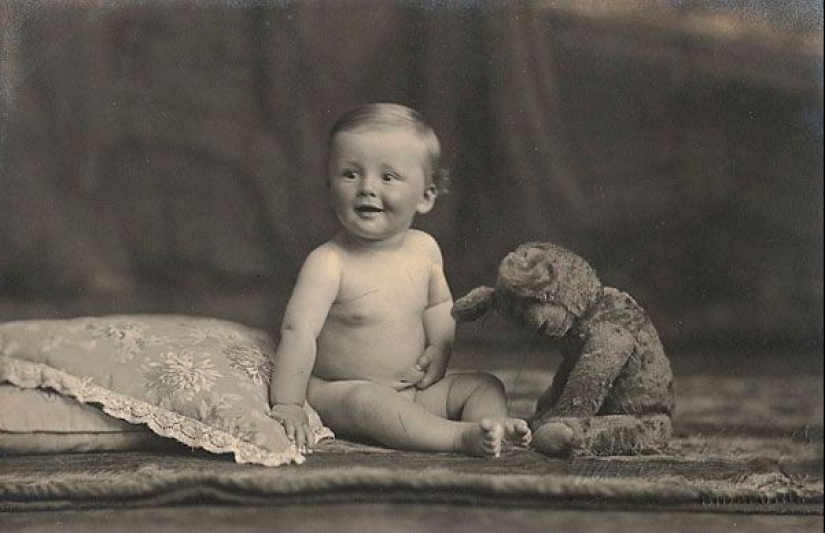 What is "infant amnesia", or Why we do not remember ourselves until the age of 3
