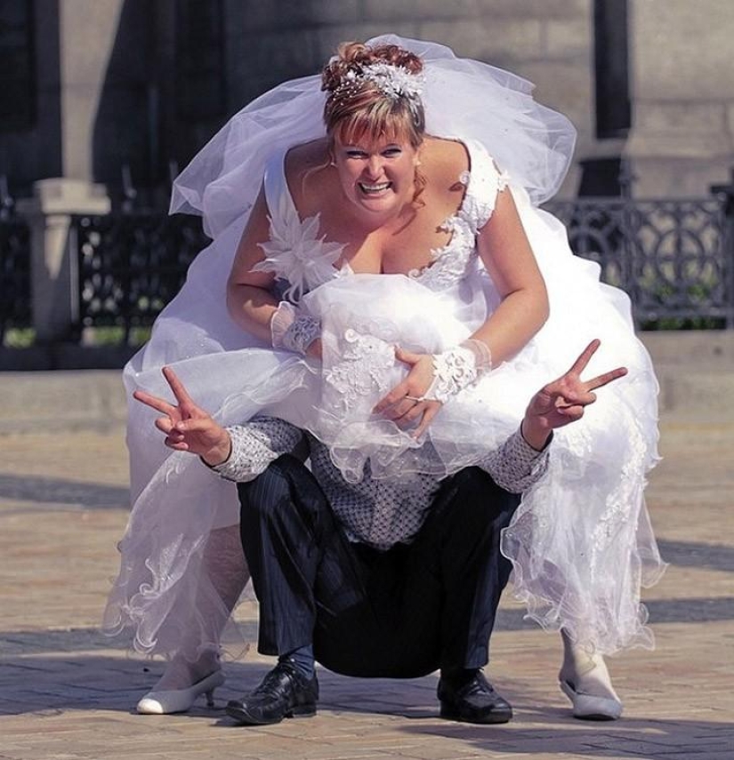 What photos should not be taken at the wedding
