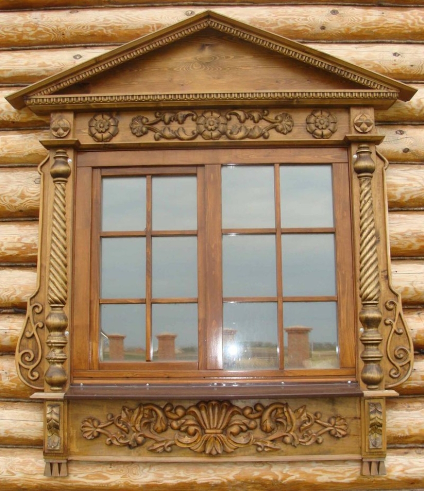 What the window frames of Russian houses tell about: symbolism in wooden architecture What the window frames of Russian houses tell about: symbolism in wooden architecture