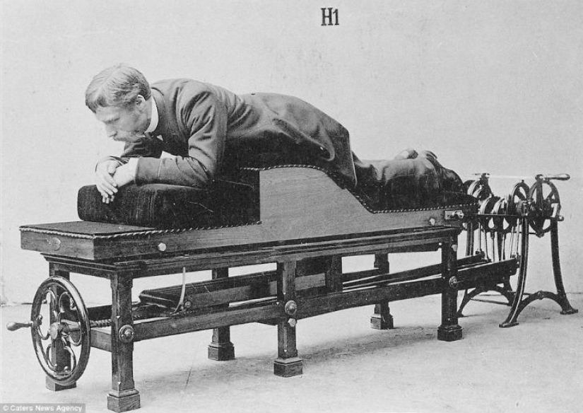 What were the progenitors of modern sports simulators?