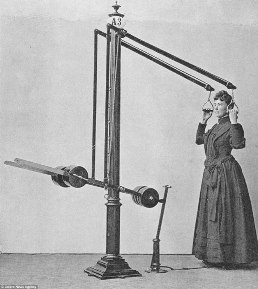 What were the progenitors of modern sports simulators?
