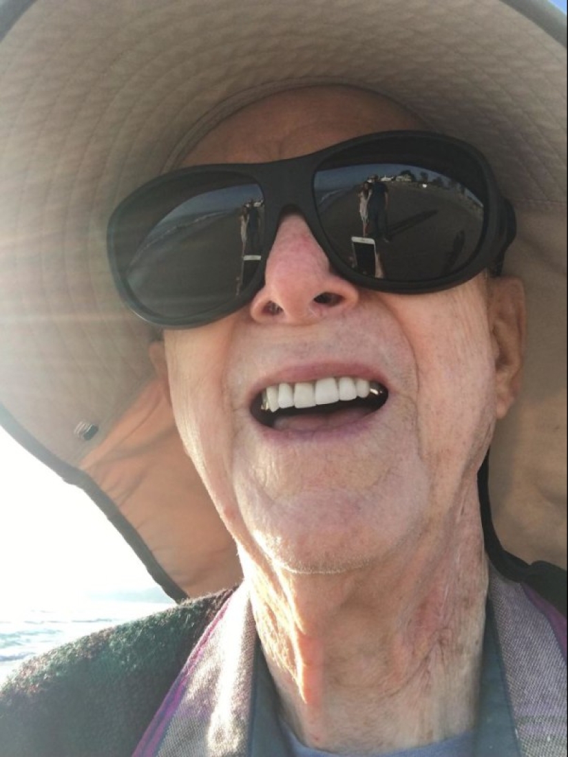 When I asked a stranger to take a picture of you and regretted it very much
