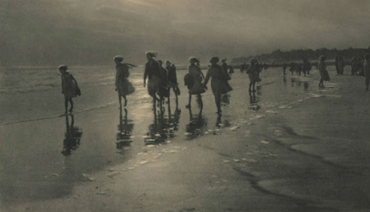 When photos looked like paintings: 27 frames from Leonard Misonne