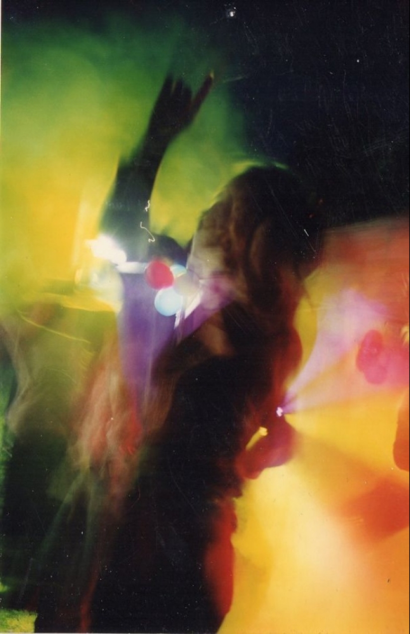 When random masterpieces are much cooler than real art When random masterpieces are much cooler than real art