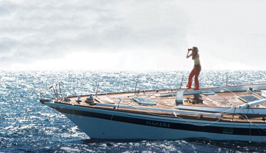 When reality is much worse than the film: the story of an American woman who survived ocean drift When reality is much worse than the film: the story of an American woman who survived ocean drift