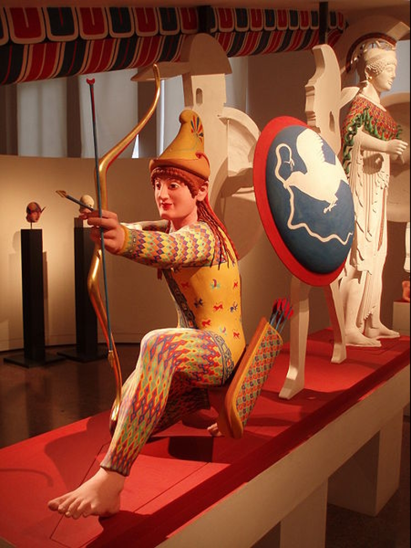 When the gods were colorful: an unexpected look at ancient sculptures