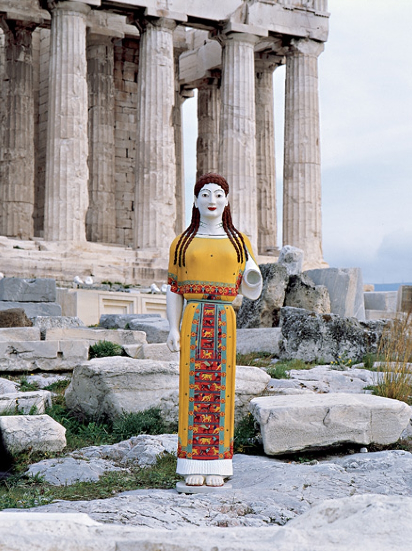 When the gods were colorful: an unexpected look at ancient sculptures