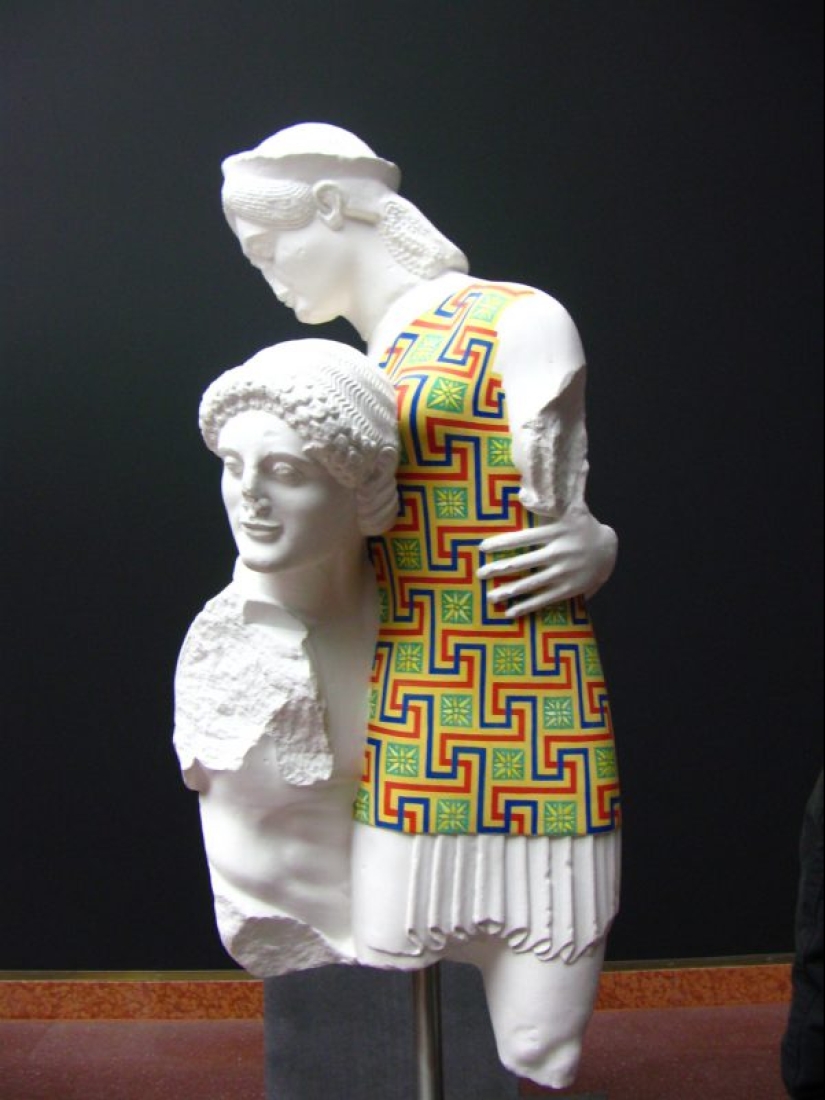 When the gods were colorful: an unexpected look at ancient sculptures