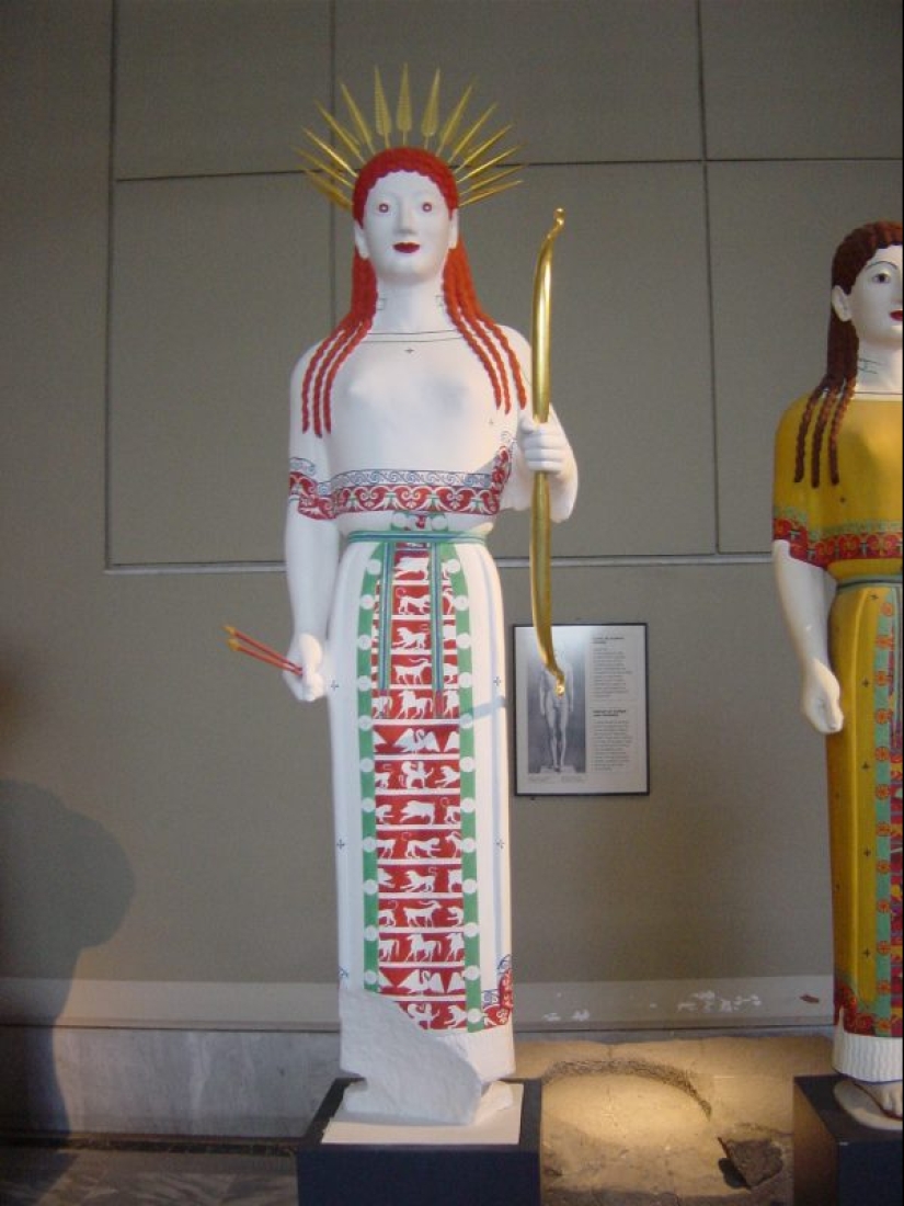 When the gods were colorful: an unexpected look at ancient sculptures