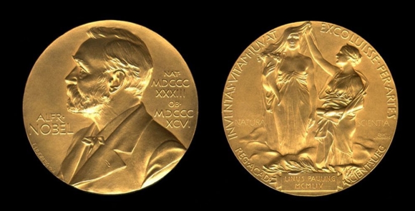 "White is smarter than black": what the discoverer of DNA James Watson stripped of all awards