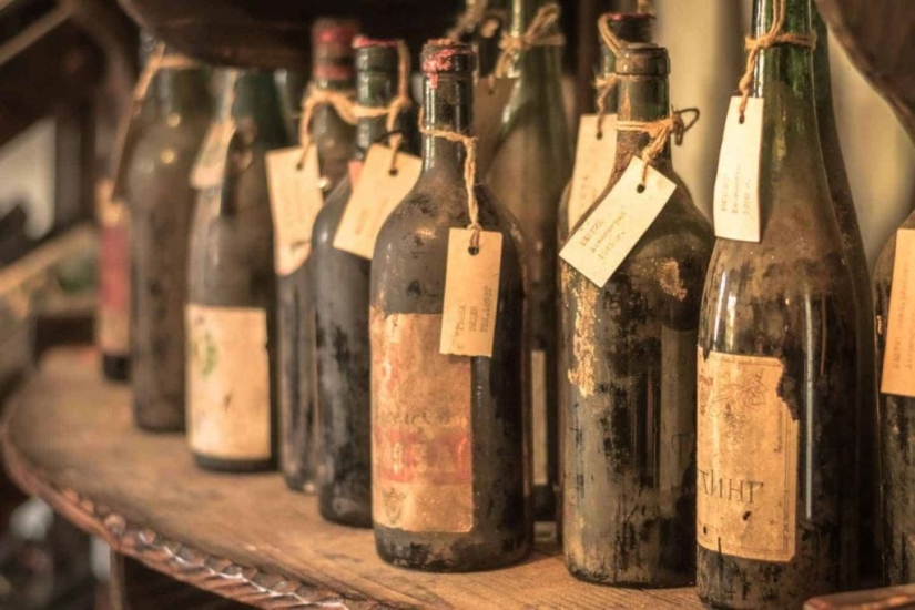 Why are most wine bottles 0.75 liters?