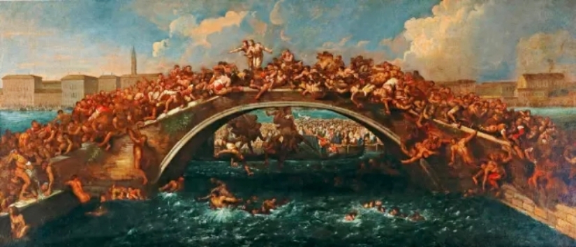 Why did the inhabitants of medieval Venice organize mass fights on bridges? Why did the inhabitants of medieval Venice organize mass fights on bridges?