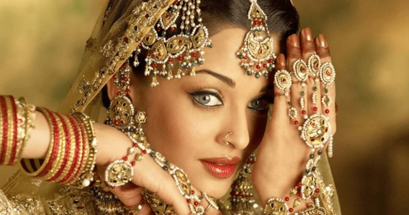 Why do the Indians have so much gold and what is the reason for its intense yellow color