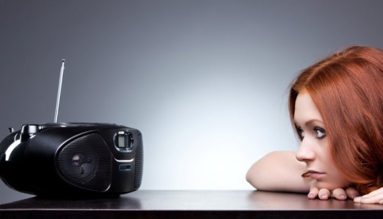 Why modern receivers the AM band, where there is some interference