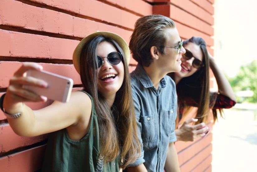 Why modern teenagers look much older than their age: scientists ' opinion