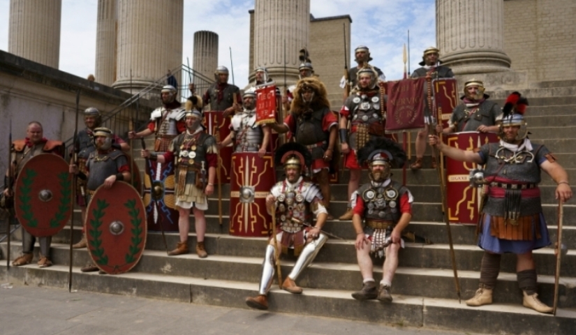 Why Trousers Were Forbidden in Ancient Rome and How They Became the Norm Why Trousers Were Forbidden in Ancient Rome and How They Became the Norm