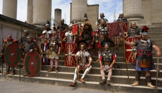 Why Trousers Were Forbidden in Ancient Rome and How They Became the Norm