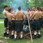 Why were the Scots prohibited from wearing underwear under their kilts? Why were the Scots prohibited from wearing underwear under their kilts?